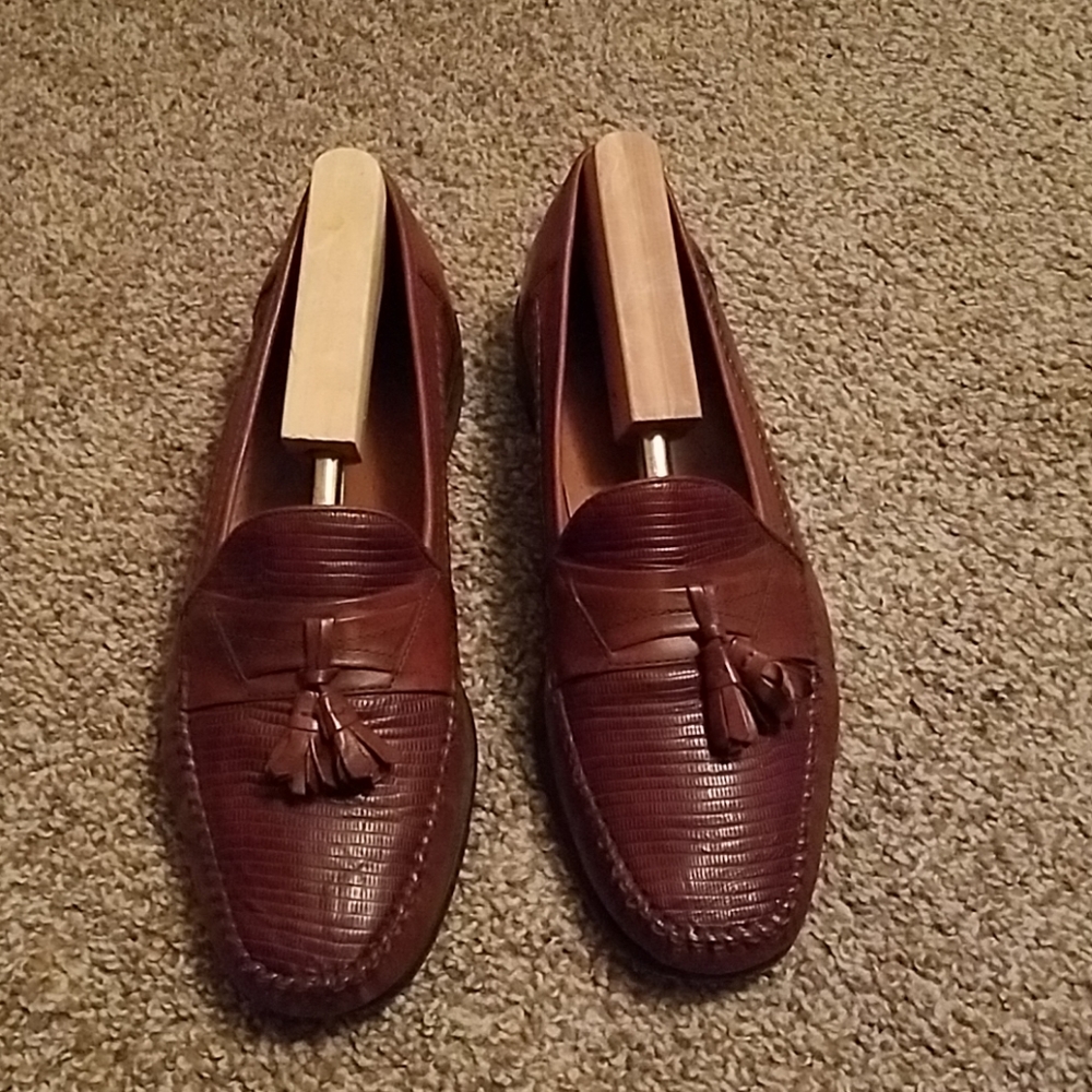 Bostonian tassel leather shoes